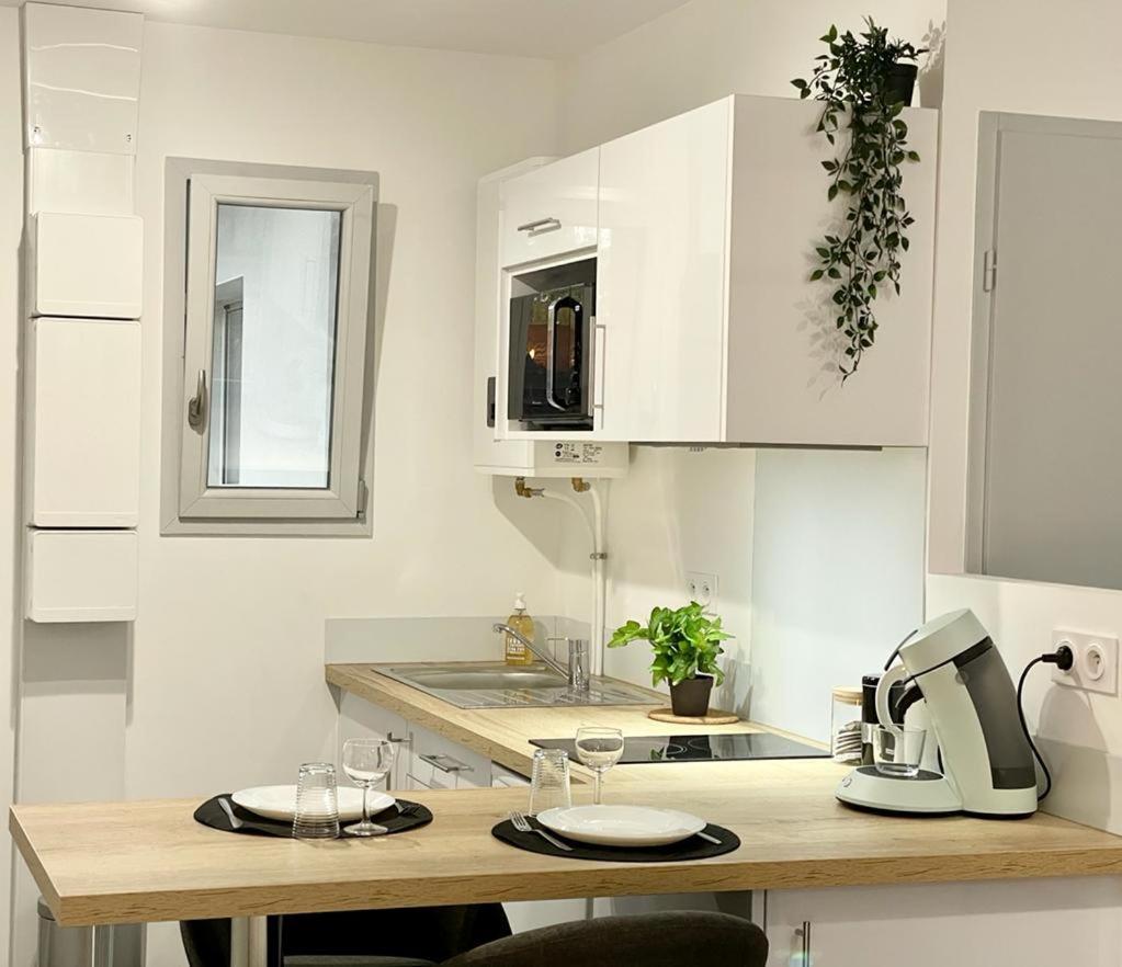 Le Chic - Parking - Exterieur - Fibre - Calme Apartment Mont-de-Marsan Exterior photo