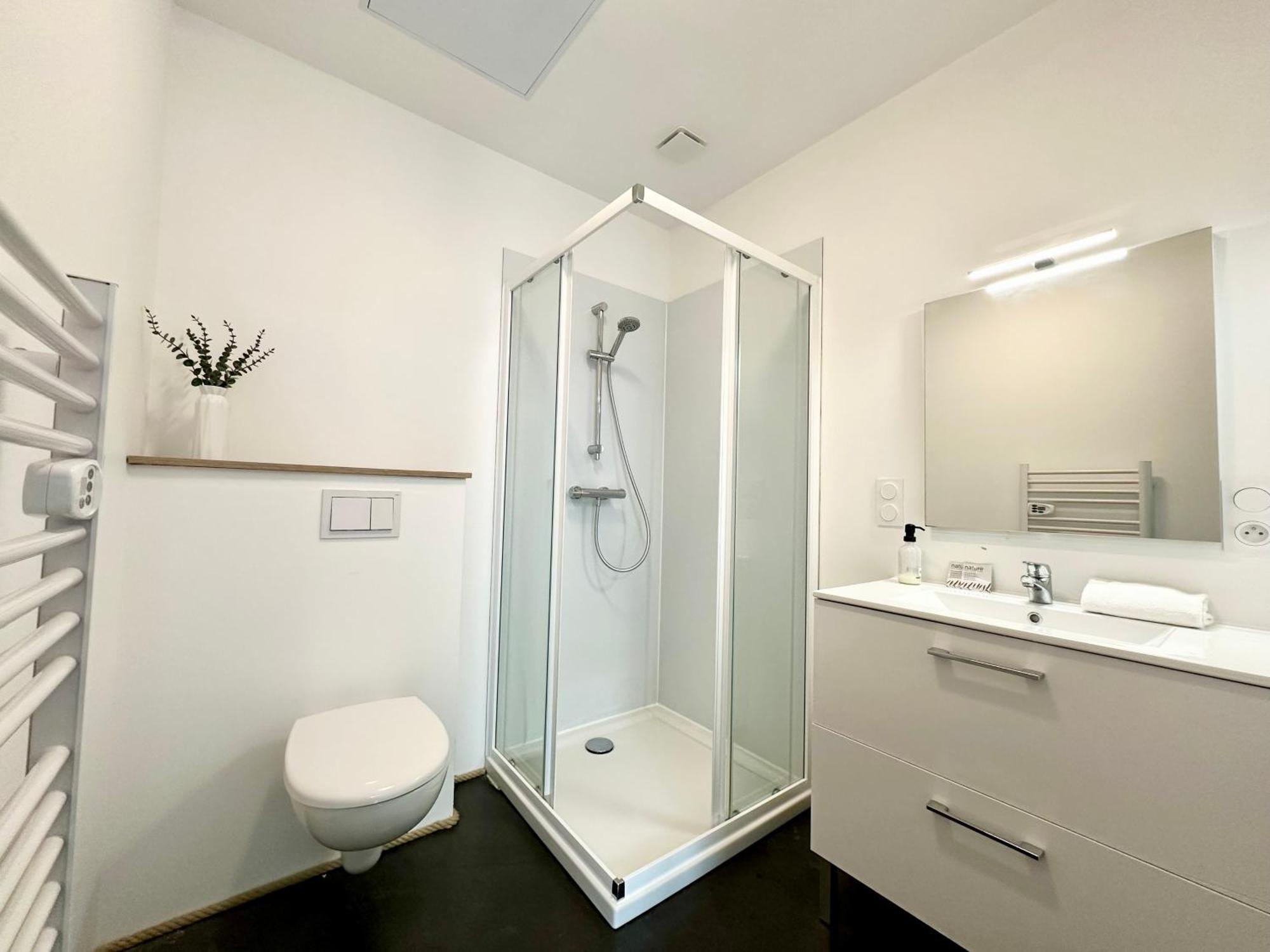 Le Chic - Parking - Exterieur - Fibre - Calme Apartment Mont-de-Marsan Exterior photo
